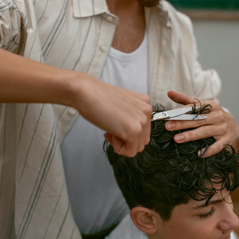 image pour Futur du Travail : leçons des coupes DIY entre Ados