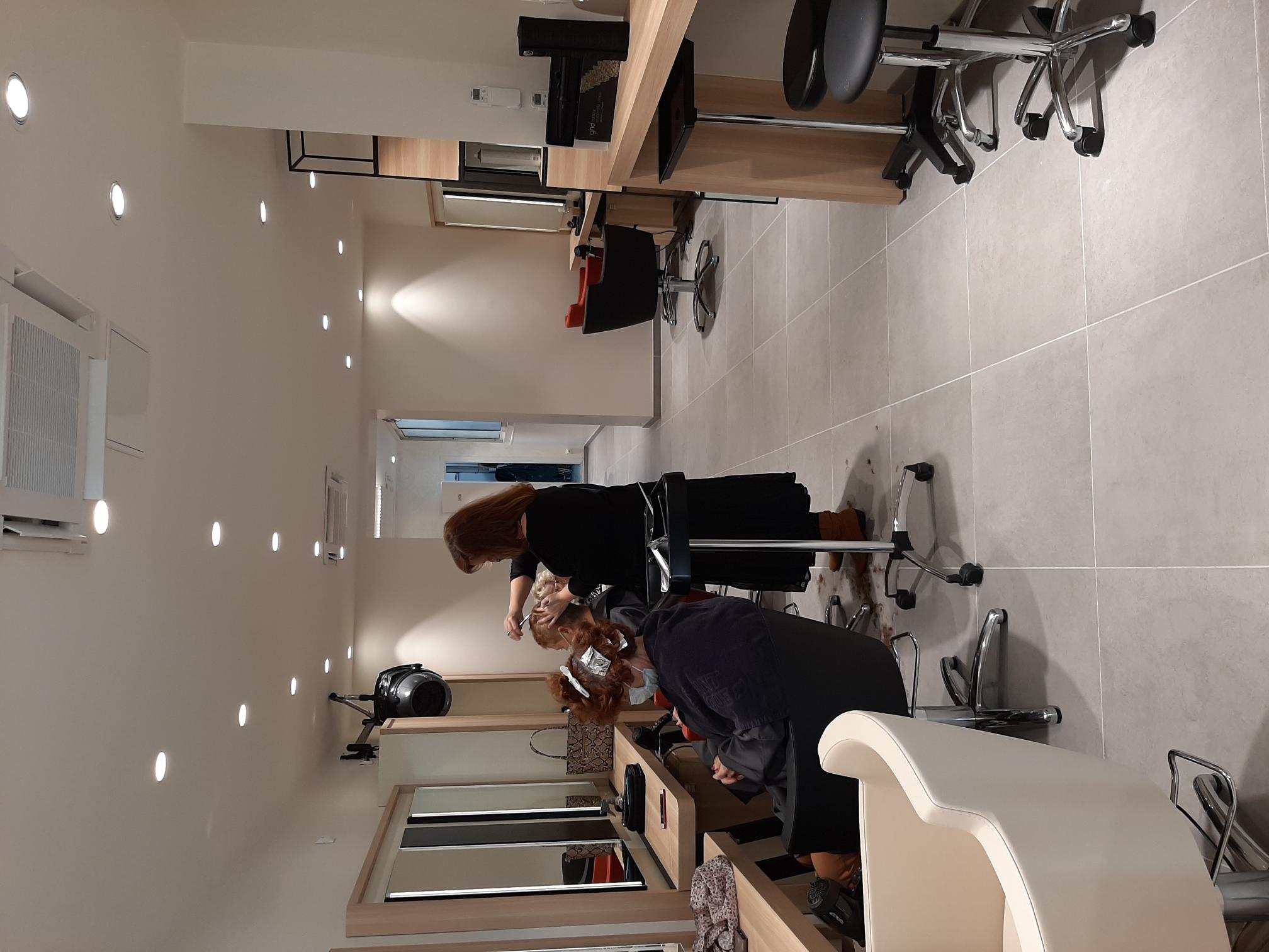 Foto 2 di Saint Algue - Coiffeur Sète