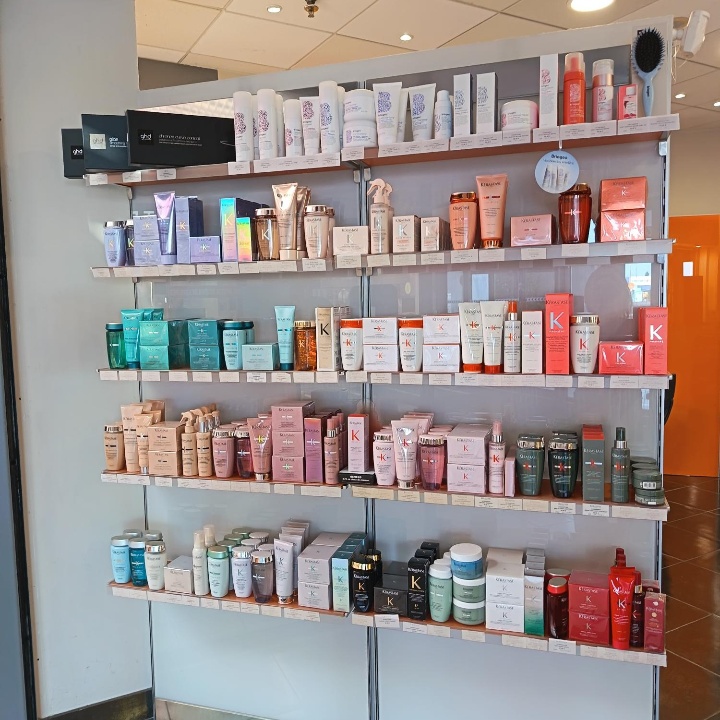 Votre salon travaille avec les produits KERASTASE