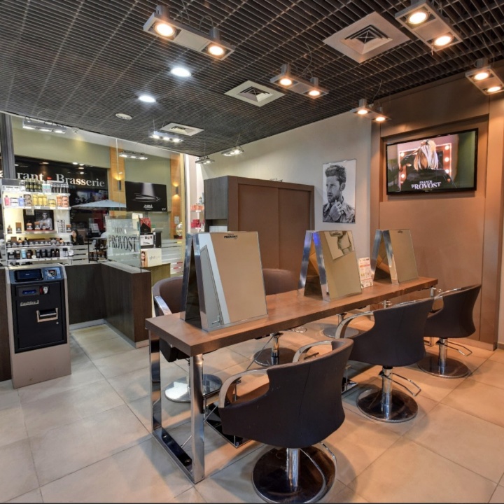 Foto 3 di Franck Provost - Coiffeur Marignane