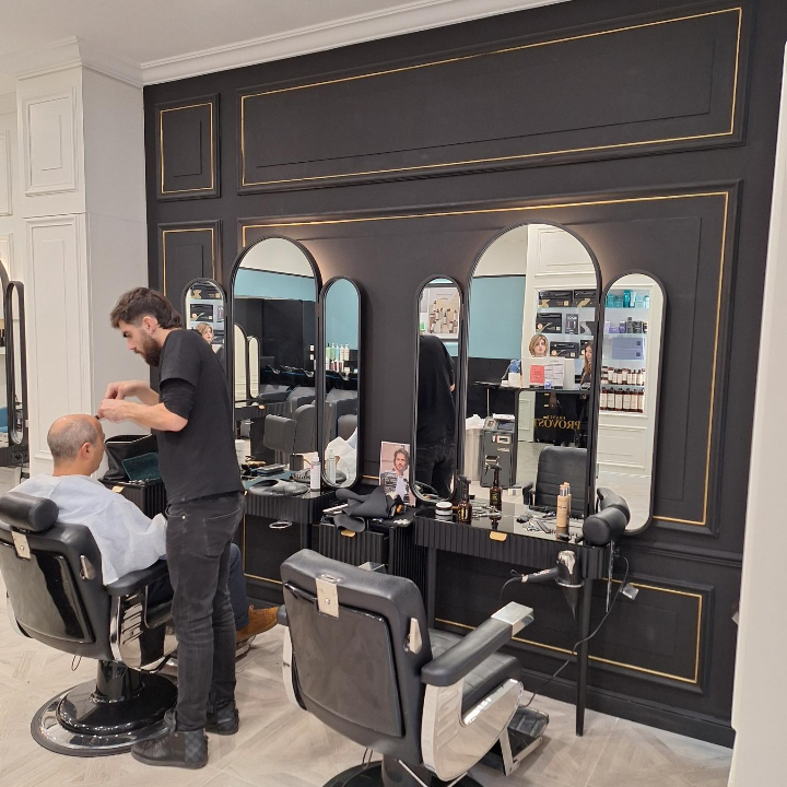 Photo 2 of Franck Provost - Coiffeur Marseille