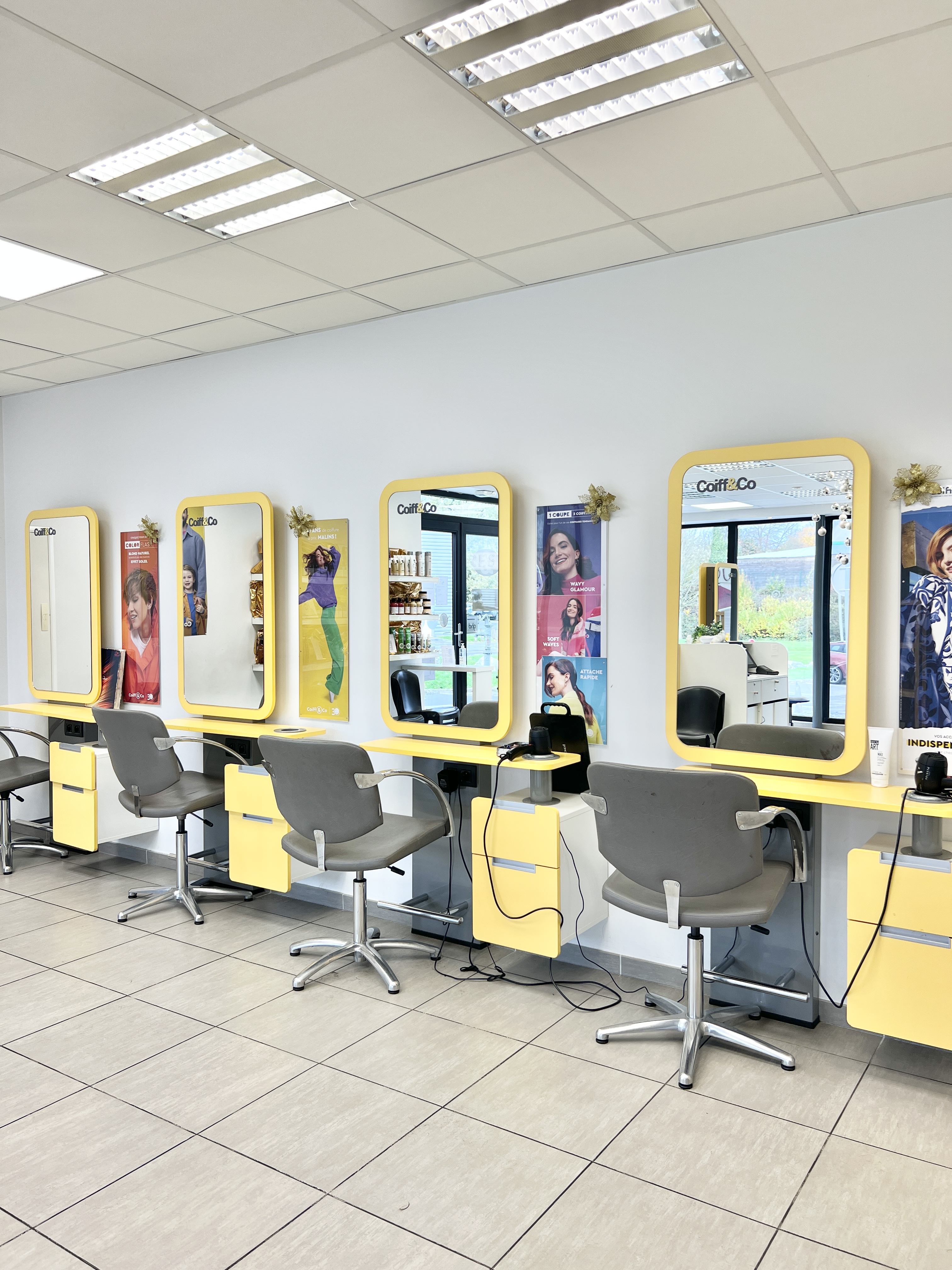 Foto 3 di Coiff&Co - Coiffeur Lecousse