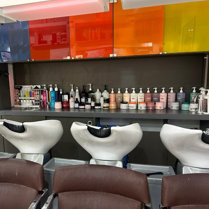 Un espace shampooing pour une détente maximale