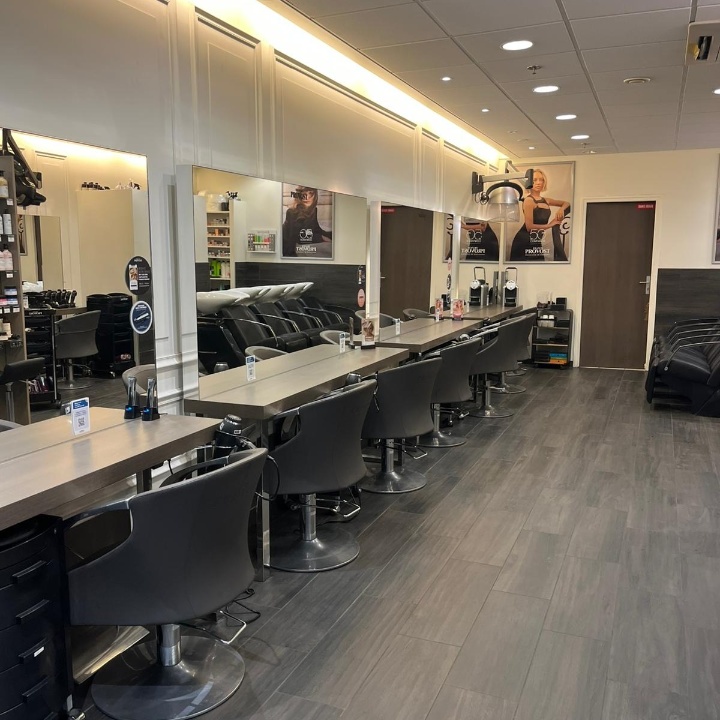 Foto 4 di Franck Provost - Coiffeur Doubs