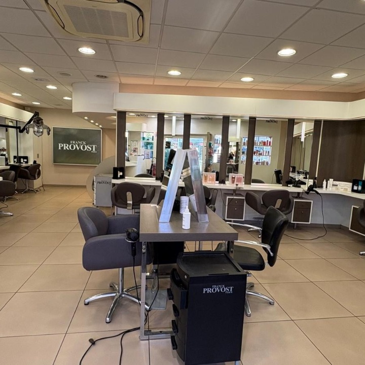 Foto 7 di Franck Provost - Coiffeur Beaune