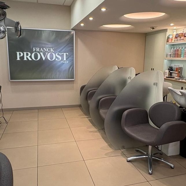 Foto 6 di Franck Provost - Coiffeur Beaune