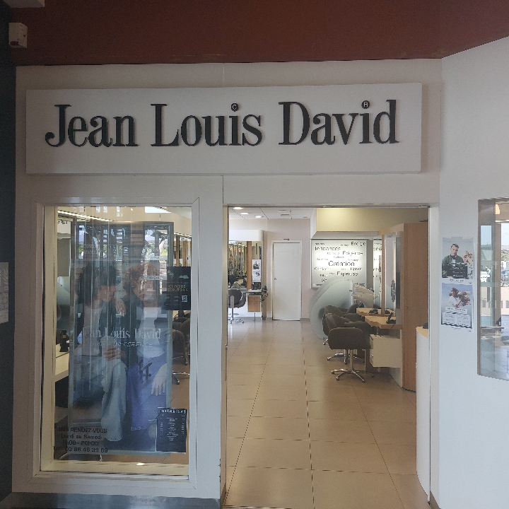 Jean Louis David AUXERRE - CC GÉANT CASINO