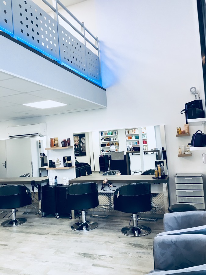 Foto 2 di Franck Provost - Coiffeur Domancy