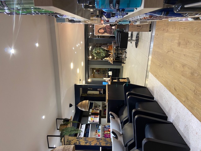 Foto 2 di L'Atelier Intermède - Coiffeur Charleval