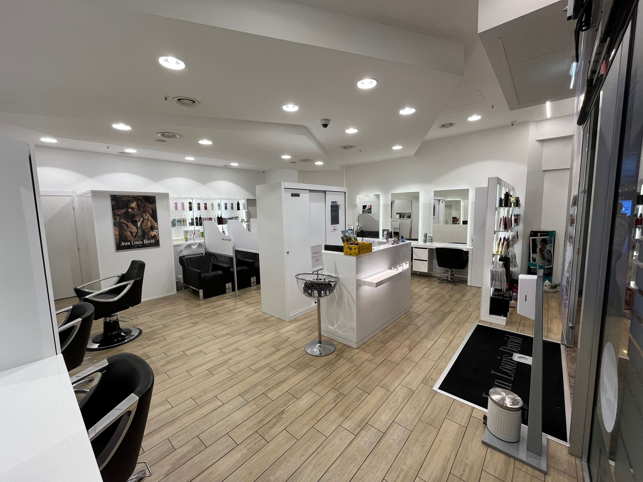 Jean Louis David ROMA VIA ENRICO FERRI NR. 8 - C.C. LA ROMANINA