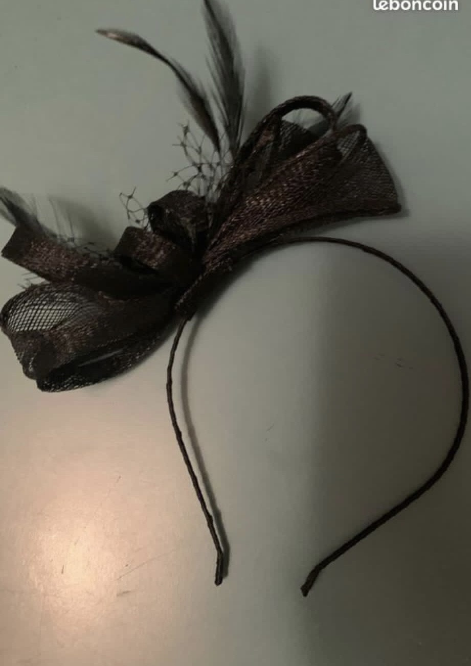 Headband with bow