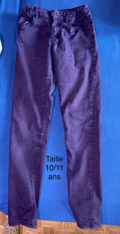 Blaue/violette Hose
