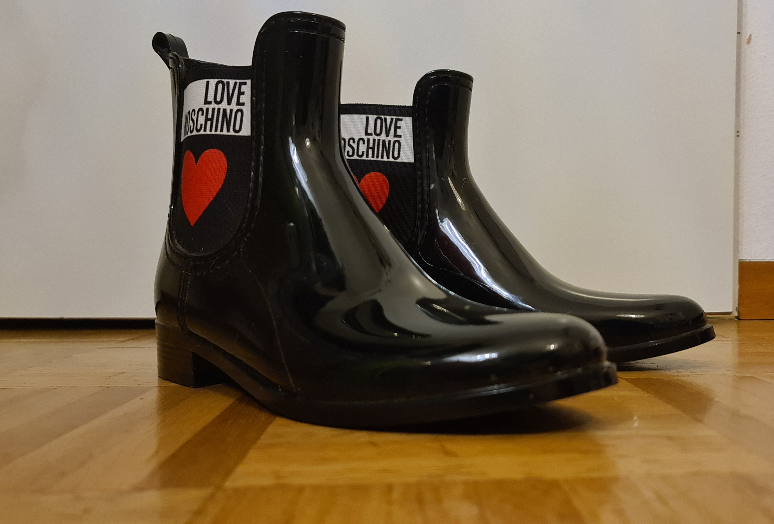 Love Moschino rain boots black Clozen