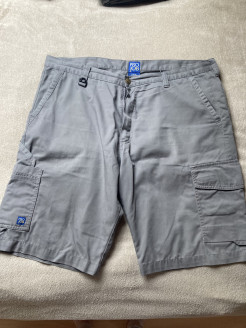 Cargo shorts ideal for DIY