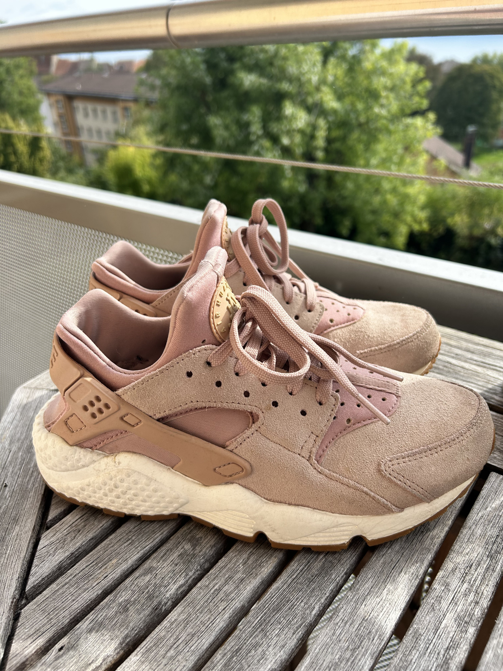 Air huarache run outlet particle beige women's shoe