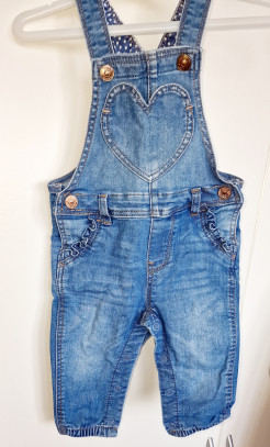 Girl's dungarees