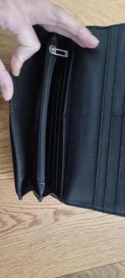 Guess black wallet