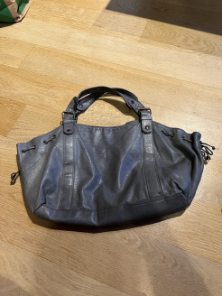 Gérard Darel leather handbag