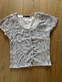 100% cotton floral T-shirt