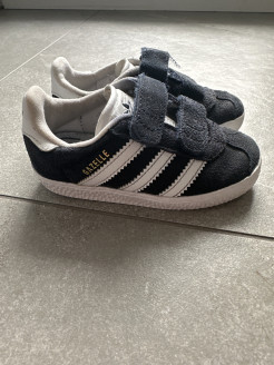 adidas navy blue trainers