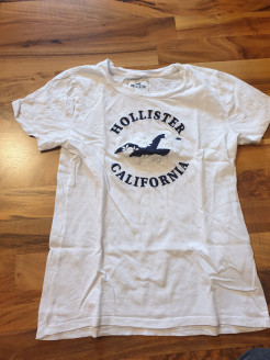 Hollister T-shirt