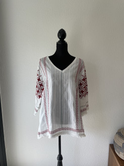 ✨DELIVERY FREE✨White tunic with embroidery size 42