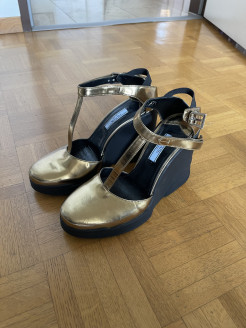 Chaussures PRADA neuves, T 37,5