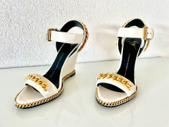 Magnificent pair of new Giuseppe Zanotti shoes