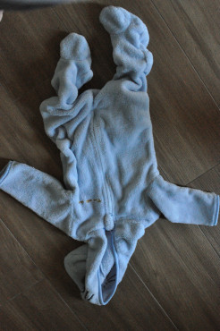Coverall size 6 months