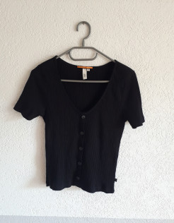 Black button top