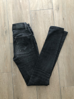 Levi's 721 High Rise Skinny Jeans - 23x32