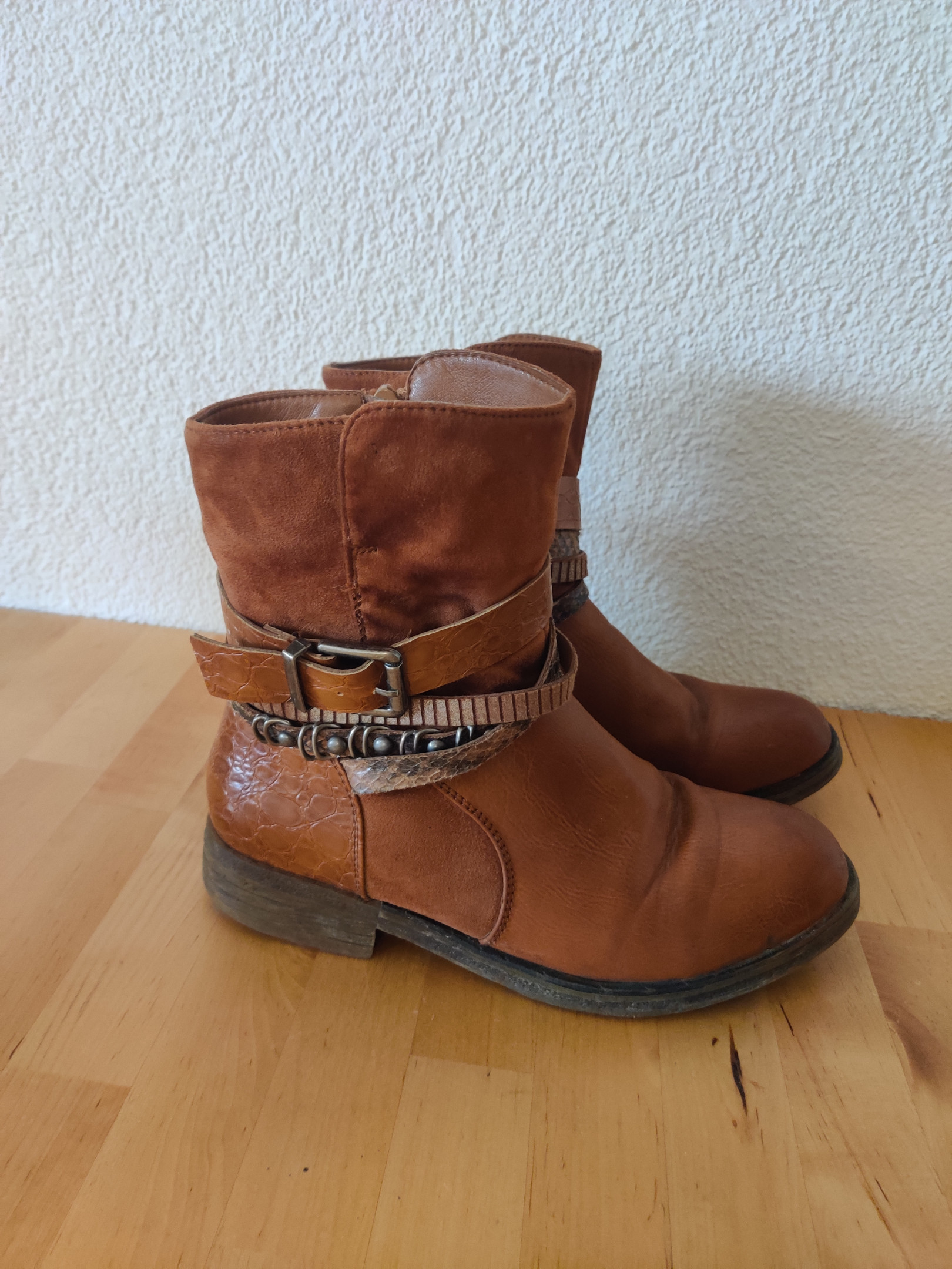 Beautiful brown boots Size 38 / 39