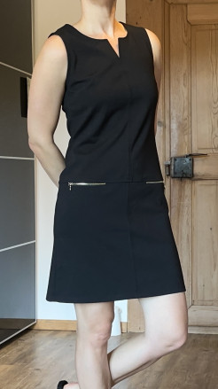 Robe noire classique