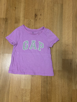 Gap T-shirt, sizes 18 to 24 months