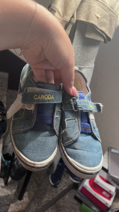 CARODA Kids 'Converse-style' Shoes - Size 31: Retro Vibes Await!