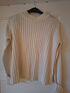 Pull vintage blanc