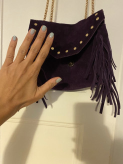 Sac violet en cuir