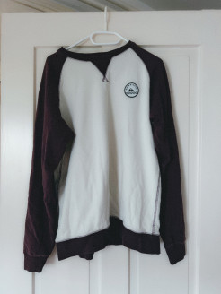 QUIKSILVER sweatshirt