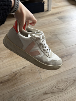 Veja Sneakers