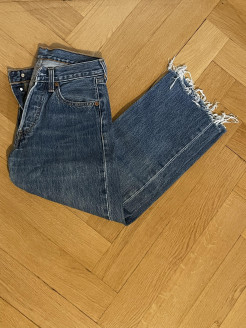 Levis 501 jeans