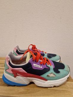 Adidas FALCON size 42 2/3