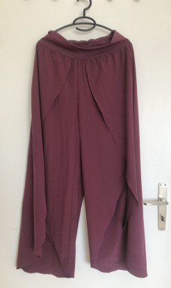 Soft burgundy trousers