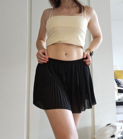 H&M black pleated shorts-skirt 🖤