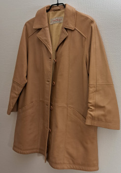 Max Harder beige leather jacket