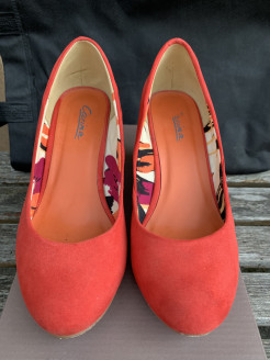 red wedge heels