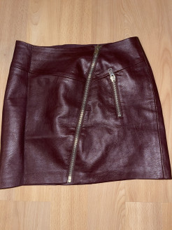 Bordeaux faux leather skirt