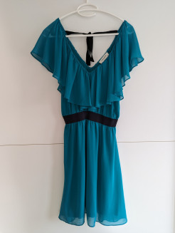 Robe Naf-Naf mi-longue couleur verte