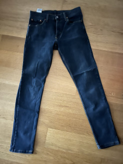 Levi's men's jeans w30 l32