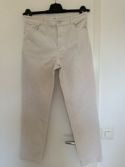 Pantalon velours côtelé fin beige clair