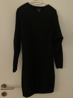 Mid-length dress